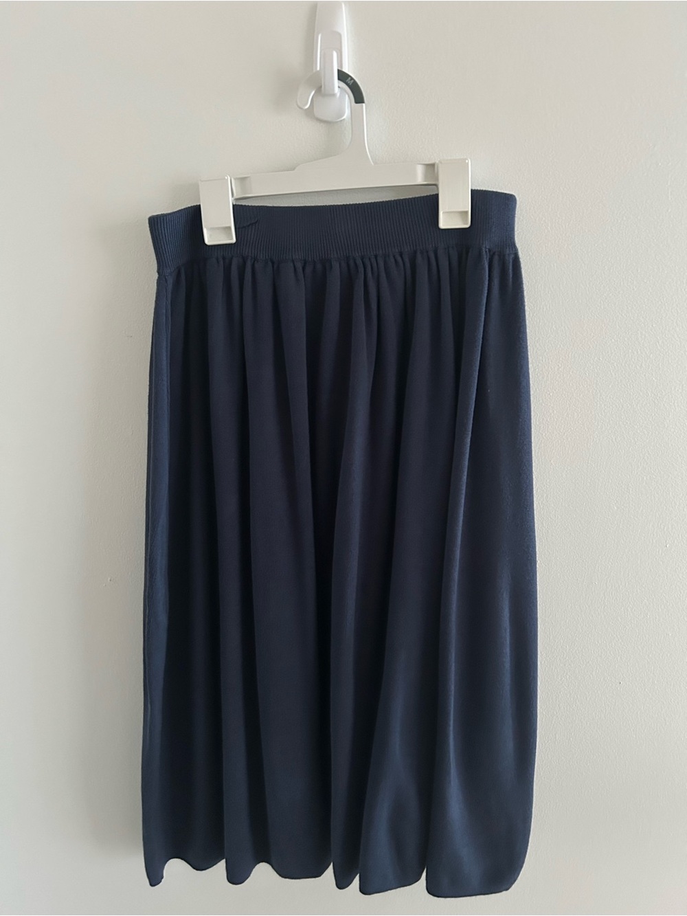 Soft Elastic-Waist Navy Midi Skirt